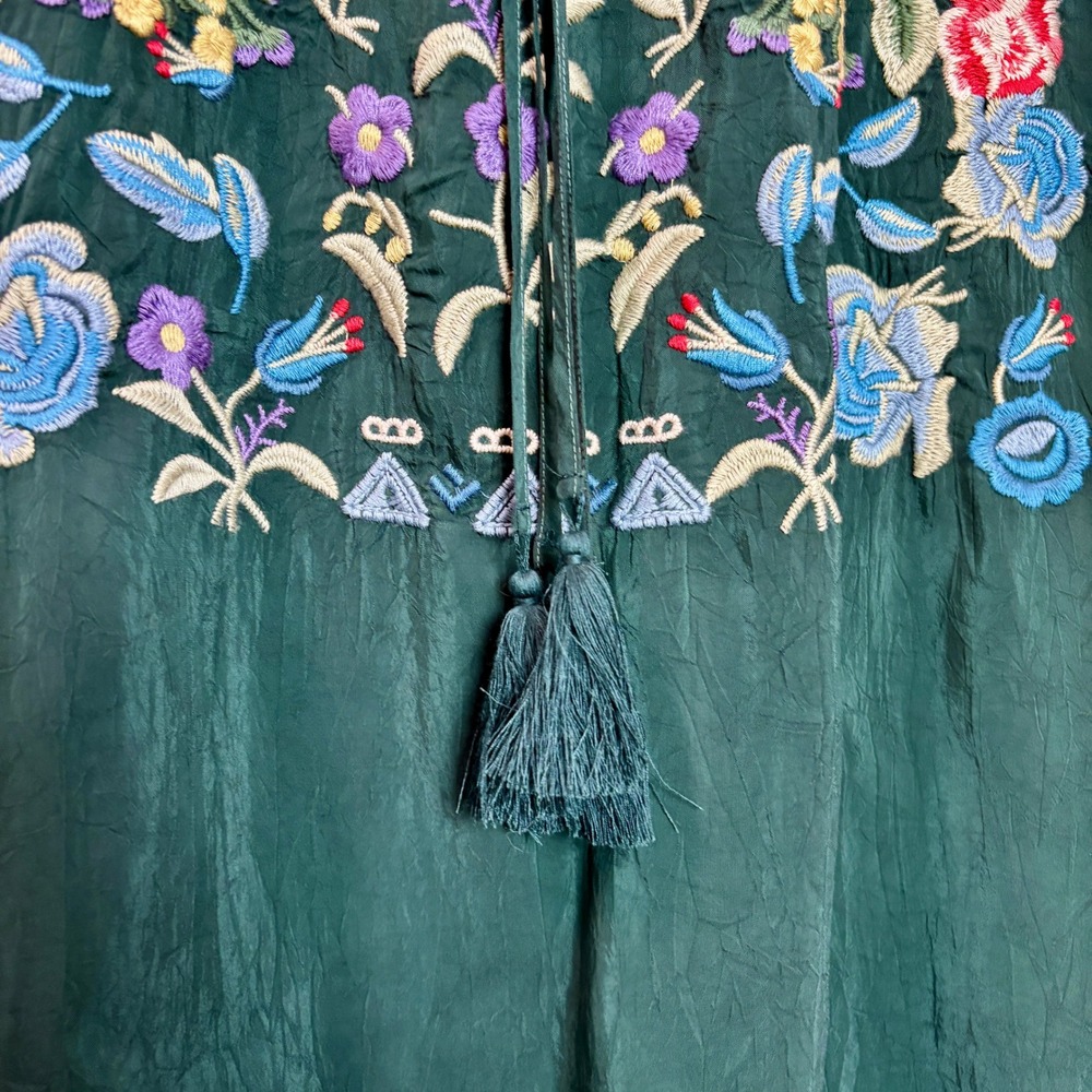 NWT Johnny Was Zedonia Embroidered Tunic Top Green Floral Bohemian Blouse M - Picture 4 of 12